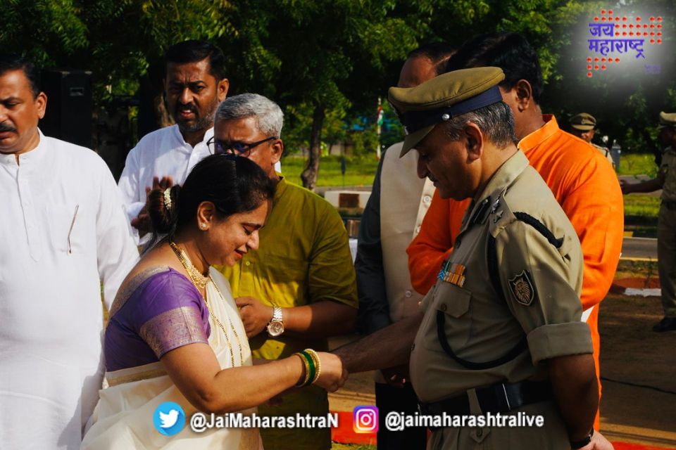 एक राखी कृतज्ञतेची डोंबिवलीकरांचा अनोखा उपक्रम