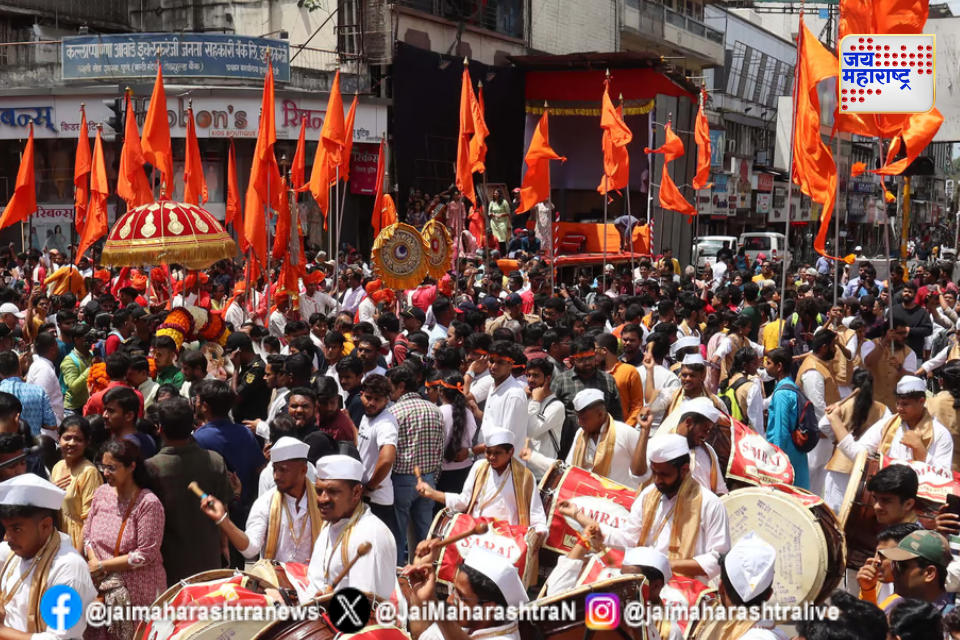 पुण्यात मुसलमानांनी अडवली होती गणपती विसर्जन मिरवणूक