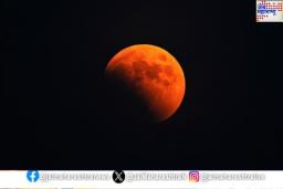 Blood Moon कधी दिसेल? तुम्ही तो कसे आणि कुठे पाहू शकता? जाणून घ्या