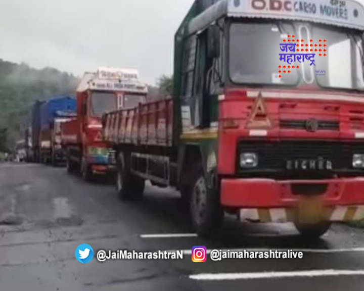 मुंबई - गोवा महामार्गावरील अवजड वाहनांवर निर्बंध