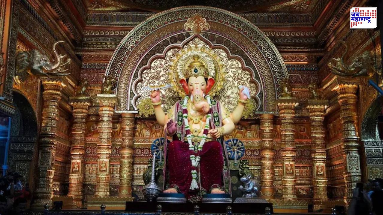 Lalbaugcha Raja : बाप्पाच्या विसर्जनाच्या तयारीला सुरुवात! चरण दर्शनाची रांग बंद, मुख दर्शन किती वाजेपर्यंत?