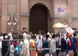 ज्ञानवापी मशिदीबाहेर तणाव