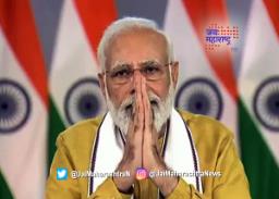 पंतप्रधान नरेंद्र मोदींनी जवानांसोबत साजरी केली दिवाळी