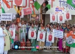 पुण्यात महागाईविरोधात काँग्रेसचे आंदोलन