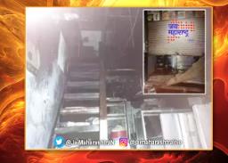 मार्केटयार्डातील भीषण आगीत दोघांचा मृत्यू