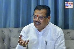 Sanjay Shirsat: ‘सरकारचा पैसा आहे, आपल्या बापाचं काय जातं?’ संजय शिरसाट यांच्या वादग्रस्त वक्तव्याने नवा वाद