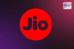 Jio Recharge Plans: 365 दिवसांच्या वैधतेसह जिओचे दोन प्लॅन; तुमच्यासाठी कोणता फायदेशीर?