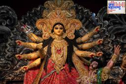 Durga Saptashati Pathan : मनाला शांती देणारा,अडचणी दूर करणारा मंत्रोच्चार! नवरात्रीत दुर्गासप्तशती पठण करणे ठरेल अत्यंत फळदायी