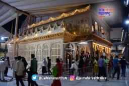 गुरुपौर्णिमेनिमित्त गजानन महाराजांच्या दर्शनासाठी भाविकांची मोठी गर्दी