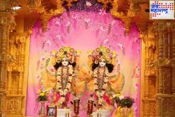 Shri Krishna Janmashtami 2025 : श्रीकृष्णाच्या या 5 मंत्रांचा जप करा; जाणून घ्या त्यांचा अर्थ आणि परिणाम