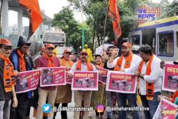 रस्त्यांवर खड्डे, मनसेचं आंदोलन 