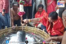 अंबादास दानवे यांनी घेतले महादेवाचे दर्शन, राज्याच्या समृद्धीसाठी प्रार्थना