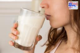 Milk Consumption: दूध म्हणजे आरोग्याचा खजिना; पण सर्वांसाठी नाही! जाणून घ्या कोणी दुधाचे सेवन टाळावे