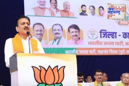 Girish Mahajan: ‘विरोधकांची तोंडं बंद करा, त्यांना पक्षात…’, महाजनांच्या वक्तव्याने चर्चांणा उधाण