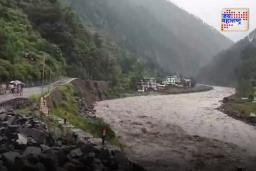 Uttarakhand: उत्तरकाशीमध्ये खीर गंगा नदीचं रौद्ररुप; नागरिकांना सतर्कतेचा इशारा