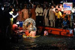 Lalbaugcha Raja : लालबागचा राजाच्या विसर्जनानंतर ‘या’ समितीने पाठवले मुख्यमंत्री फडणवीसांना पत्र; जाणून घ्या