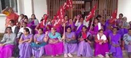 आशा कर्मचाऱ्यांचा ठिय्या 
