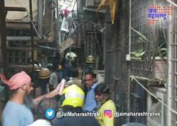मुंबईतील चेंबूर परिसरात सिलेंडरचा स्फोट