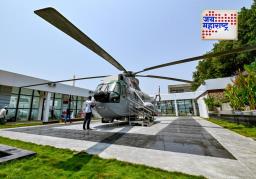 UH3H Helicopter: आकाशातून किनाऱ्यापर्यंत; विशाखापट्टणम बीच रोडवर उभारलं UH-3H हेलिकॉप्टर संग्रहालय