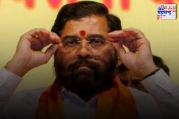 Eknath Shide : शिंदेंची दिल्लीवारी निष्फळ; पालकमंत्रिपदावर वर्णी लावलेल्या भाजप-राष्ट्रवादीच्या नेत्यांना ध्वजारोहणाचा मान