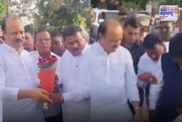 Ajit Pawar Angry : अजित पवार कार्यकर्त्यांवर भडकले, म्हणाले, ‘लाजा नाही वाटत का…?’