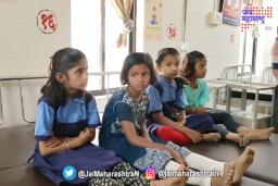 विद्यार्थ्यांना बिस्किटातून विषबाधा