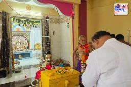 भाजपाच्या माजी खासदारांना राम मंदिरात प्रवेश करण्यास पुजाऱ्याने रोखले