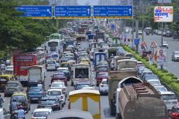 Congestion Fee For Vehicles : मुंबईची वाहतूक कोंडी फुटणार! MMRDA ने लढवली ‘आयडीयाची कल्पना’, भन्नाट प्लान आखला