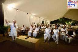 राहुल गांधींच्या निवासस्थानी इंडिया ब्लॉकची महत्त्वपूर्ण बैठक; 25 पक्षांचे 50 नेते उपस्थित