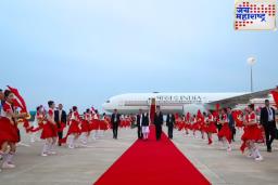 PM Modi China Visit : पंतप्रधान मोदींचे चीनमध्ये भव्य स्वागत; ‘भारत माता की जय’ च्या घोषणा; SCO परिषदेत सहभागी होणार