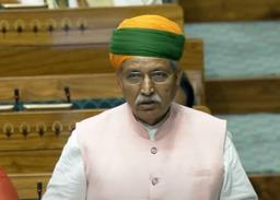 नव्या संसदेत सादर झाले नारी शक्ती वंदन विधेयक