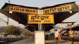 रेल्वे स्टेशनची नावं आता उर्दूऐवजी संस्कृतमध्ये