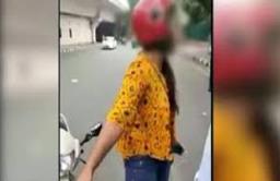 ‘पावती फाडलीत, तर मी…’ तरुणीचा वाहतूक पोलिसांपुढे भररस्त्यात धिंगाणा