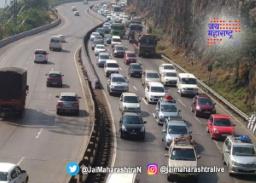 पुणे – मुंबई द्रुतगती महामार्गावर पुन्हा ब्लॉक