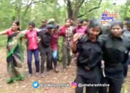 ढोल, नगाड्याच्या तालावर नक्षलवादी थिरकले