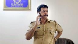 प्रदीप शर्माच्या घरावर आयकरची धाड