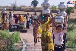 मेळघाटात पाणीटंचाईचा कहर! अनेक गावांना टँकरच्या माध्यमातून पाणीपुरवठा