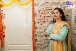 Vastu Tips: घर, कामाच्या ठिकाणी जरूर काढावं स्वस्तिक; कोणत्या दिशेचे काय शुभ परिणाम मिळतात, जाणून घ्या..