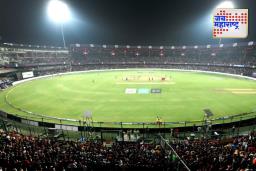GST Impact on IPL Ticket :  क्रीडाप्रेमींच्या खिशाला फटका ! आयपीएल तिकिटांच्या किंमती वाढणार, जाणून घ्या