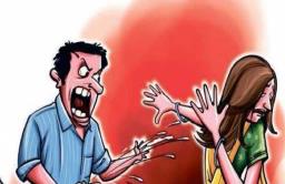राज्यात जळीतकांडांचे सत्र सुरूच, महिलेवर अज्ञात युवकाचा अ‍ॅसीड हल्ला