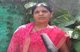 परिस्थितीशी दोन हात करीत भाग्यश्रीने चालवला उद्योग
