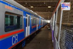 Mumbai Local : मुंबई लोकलचे आधुनिकीकरण! स्वयंचलित दरवाजांसह नॉन-एसी गाड्याही नव्या रूपात