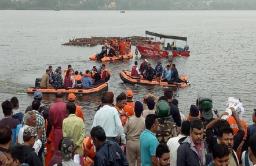 भोपाळमध्ये गणपती विसर्जनावेळी नाव उलटून 11 जणांचा मृत्यू
