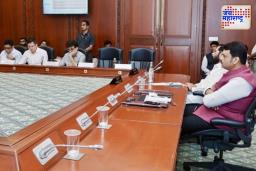 नागरिकांच्या ‘इज ऑफ लिव्हिंग’साठी शहरी परिवहन सेवेत आमूलाग्र बदल करावेत – मुख्यमंत्री फडणवीस