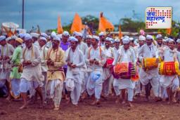वारकऱ्यांना आर्थिक मदत वाढवण्यासाठी मुख्यमंत्र्यांना निवेदन