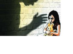 धक्कादायक: महिला शिक्षिकेकडून लैंगिक छळ, विद्यार्थिनीच्या गुप्तांगात घातली पेन्सिल