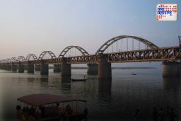 गोदावरी नदीतील पाणी वापरावर बंदी आणावी; उच्च न्यायालयात याचिका दाखल