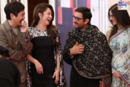 Aamir Khan With Girlfriend Gauri: पहिल्यांदाच गर्लफ्रेंड गौरीचा हात धरून सार्वजनिक ठिकाणी दिसला आमिर खान