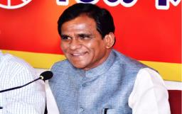 भाजपमध्ये येण्यासाठी 17 आमदार लाईन मध्ये उभे आहेत – रावसाहेब दानवे