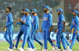INDvsWI : तिसऱ्या वनडेआधी टीम इंडियाला मोठा झटका